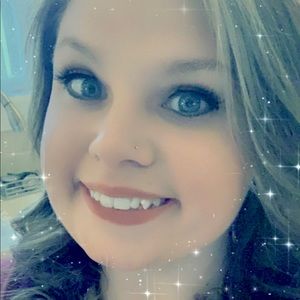 Meet your Posher, Whitney